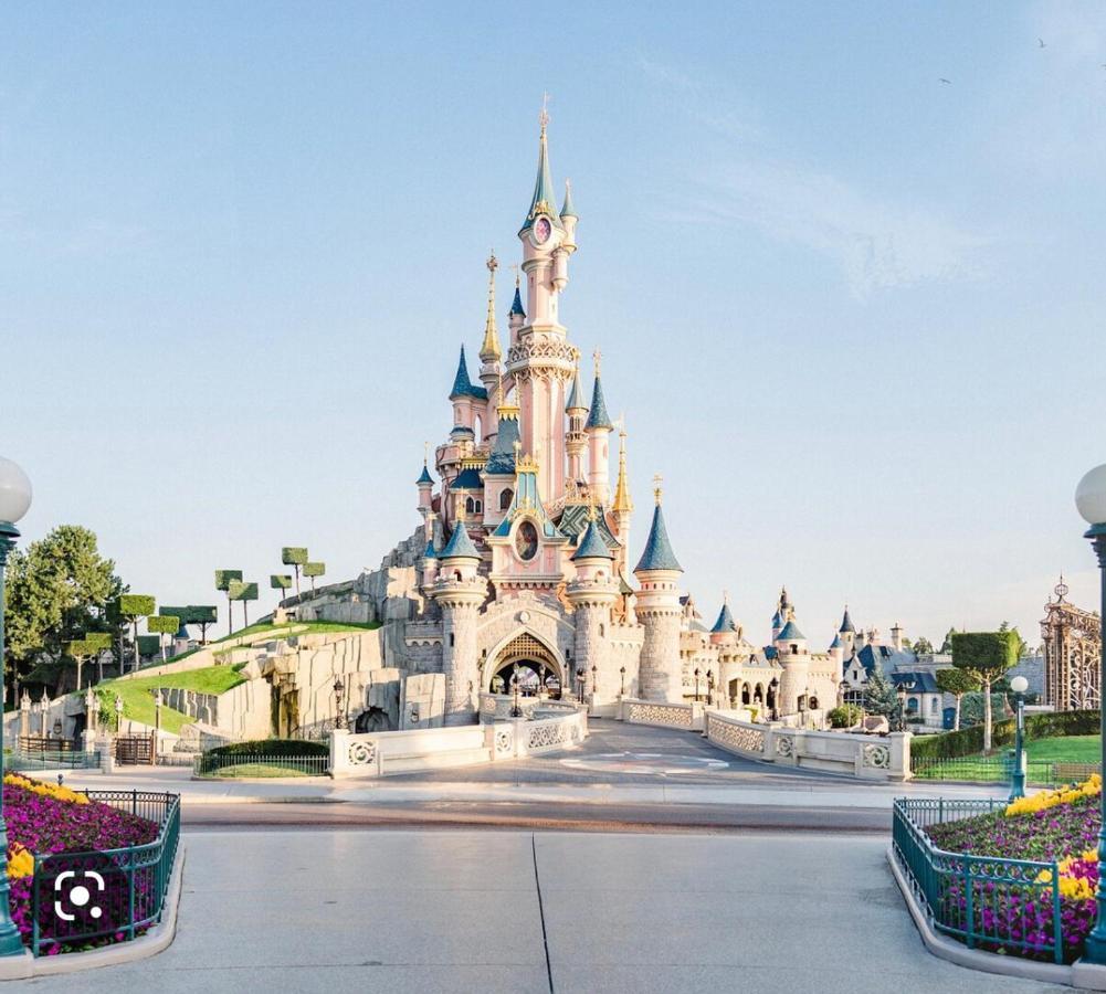 Logement Entier Proche Disneyland Montry Exteriér fotografie