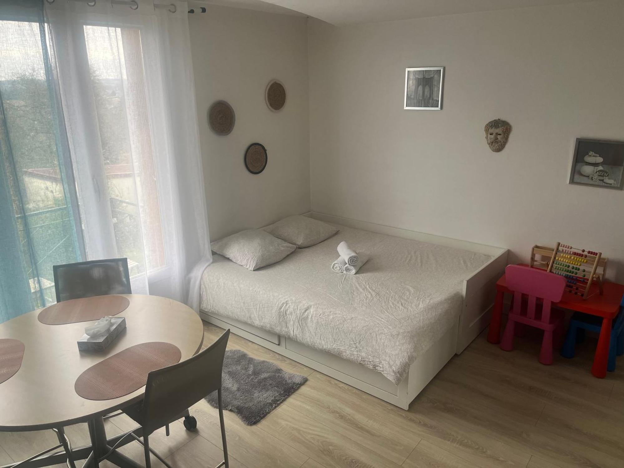 Logement Entier Proche Disneyland Montry Exteriér fotografie